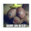 DAME UN BESO!